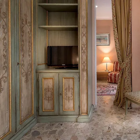 Отель President 4*