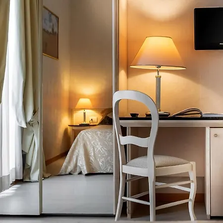 总统酒店 酒店 4*